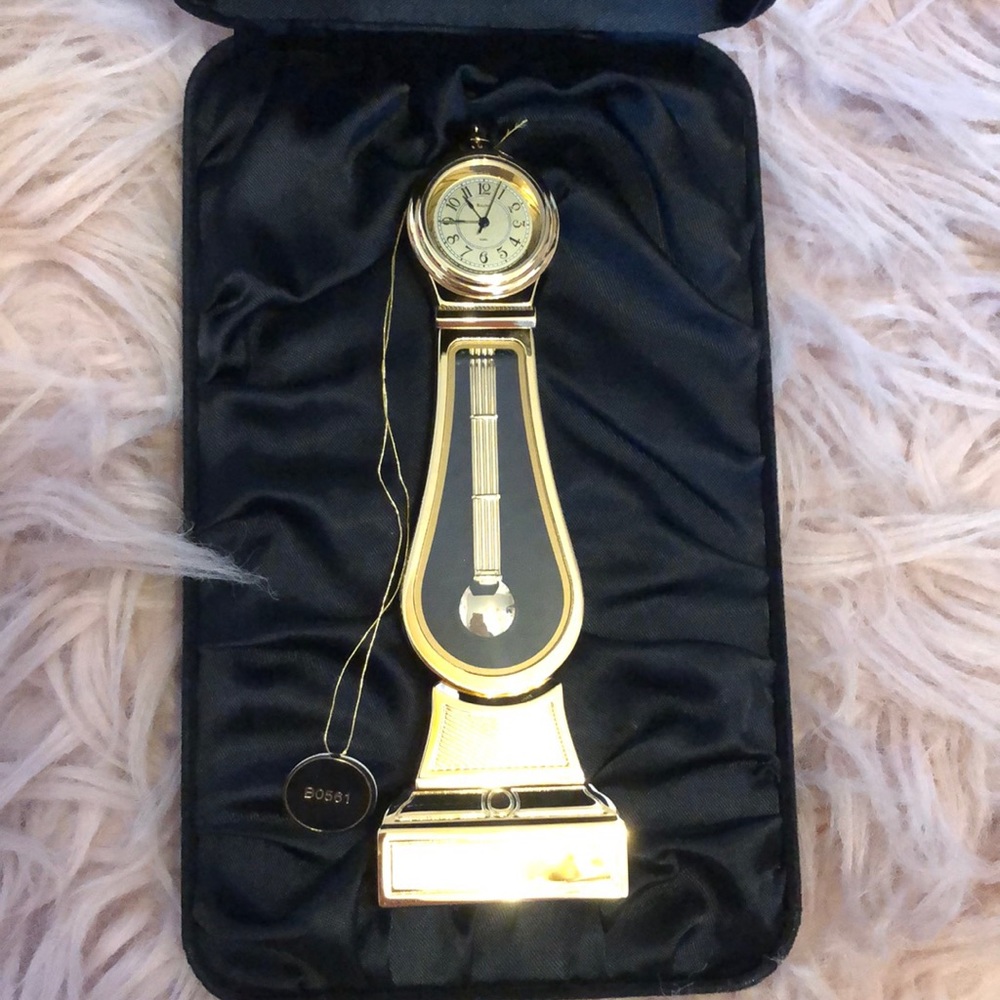 Bulova miniature clock